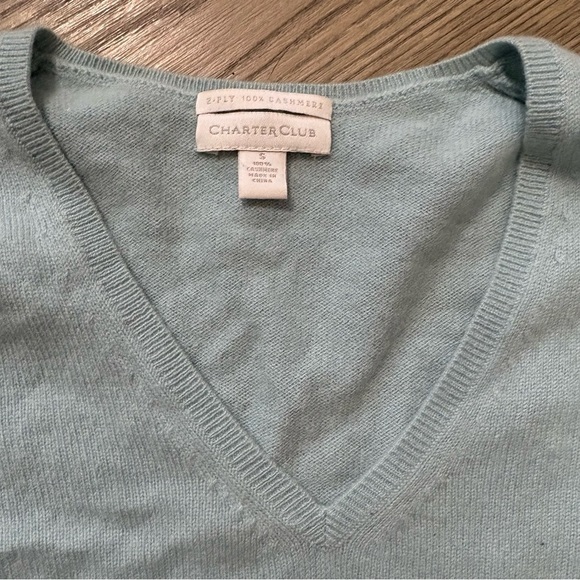 Charter Club Blue 100% 2 Ply Cashmere V-Neck Sweater Sz S Classic Preppy - Picture 9 of 16